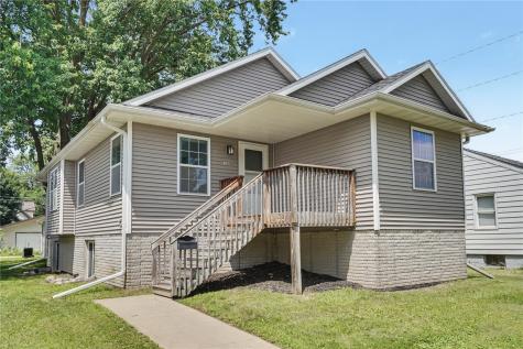 1228 9th Street NW Cedar Rapids IA 52405