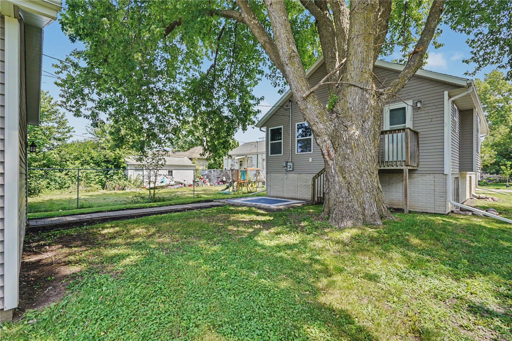 1228 9th Street NW Cedar Rapids IA 52405