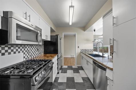 443 Red Fox Road SE Cedar Rapids IA 52403