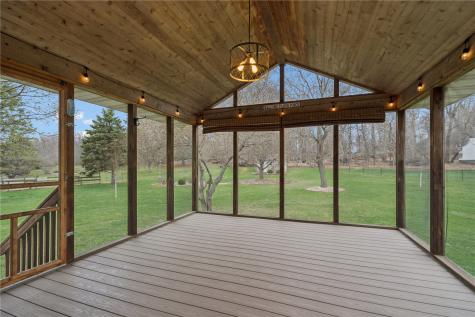 9445 Deer Ridge Drive Cedar Rapids IA 52411