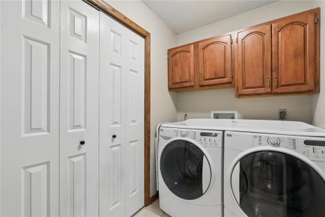 9445 Deer Ridge Drive Cedar Rapids IA 52411