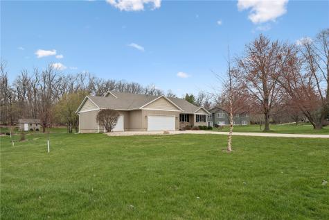 9445 Deer Ridge Drive Cedar Rapids IA 52411