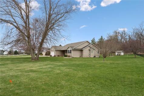9445 Deer Ridge Drive Cedar Rapids IA 52411