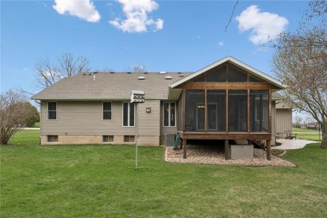 9445 Deer Ridge Drive Cedar Rapids IA 52411