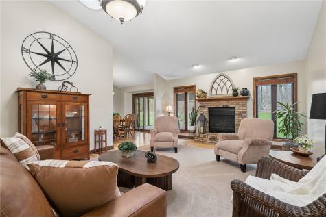 9445 Deer Ridge Drive Cedar Rapids IA 52411