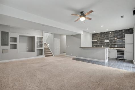 5 E Dovetail Place Coralville IA 52241