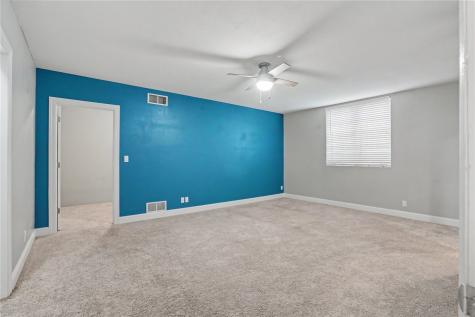 5 E Dovetail Place Coralville IA 52241