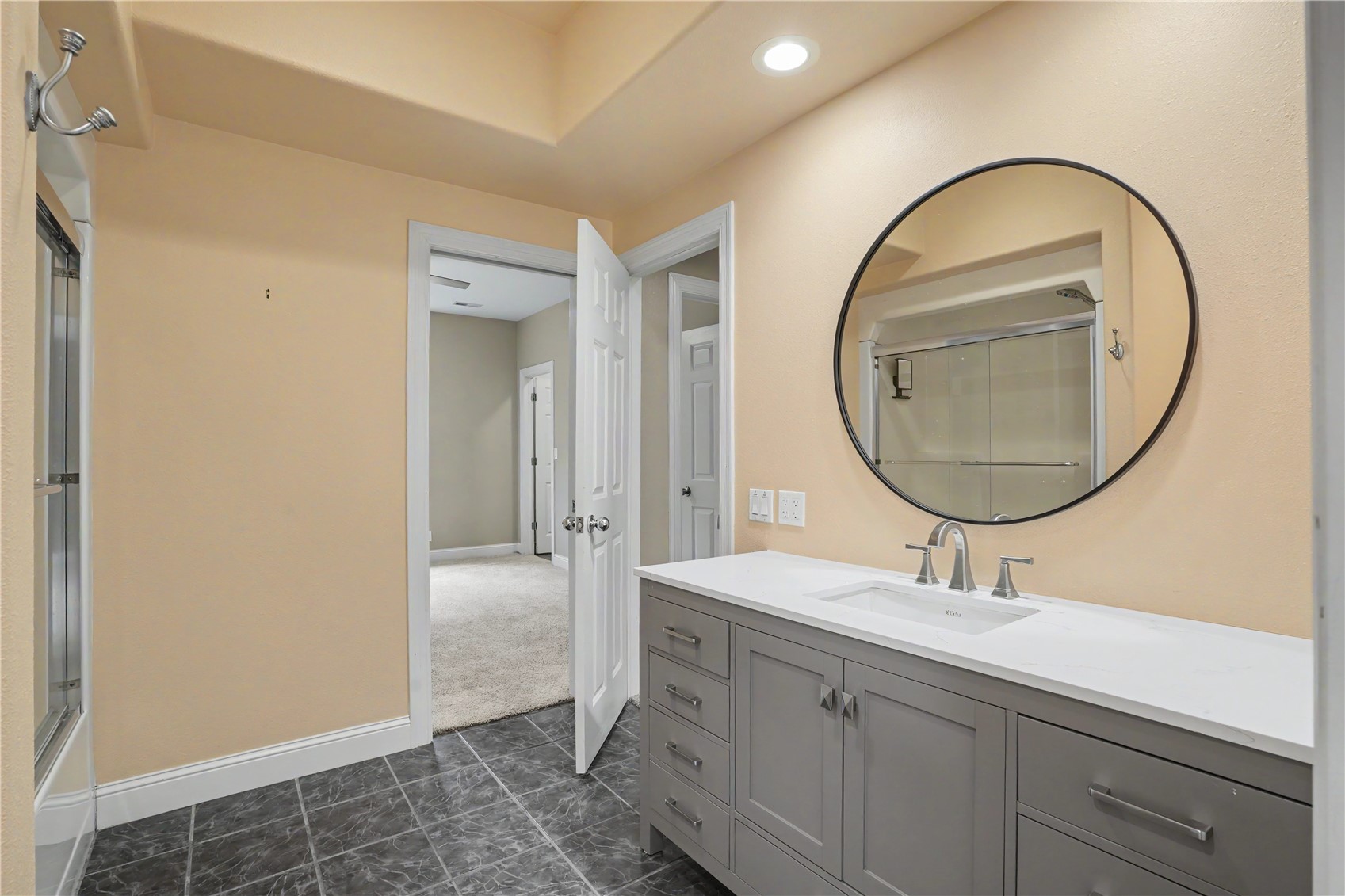 5 E Dovetail Place Coralville IA 52241