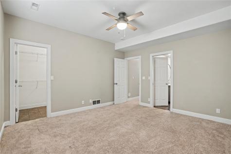 5 E Dovetail Place Coralville IA 52241