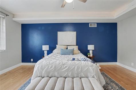 5 E Dovetail Place Coralville IA 52241