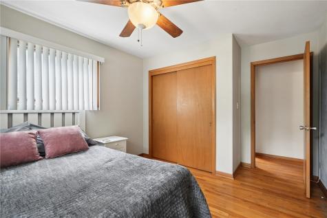 2245 Brockman Avenue Marion IA 52302