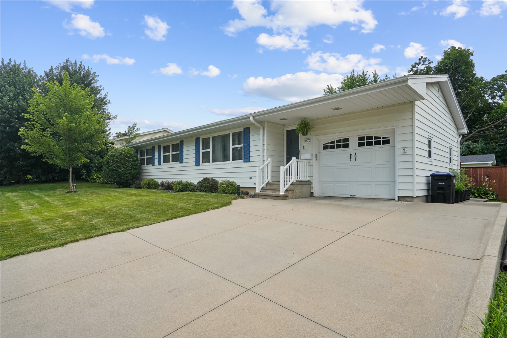 2245 Brockman Avenue Marion IA 52302