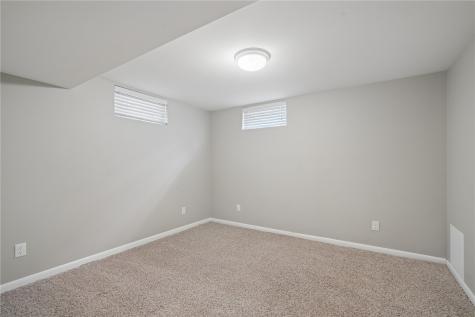 2245 Brockman Avenue Marion IA 52302