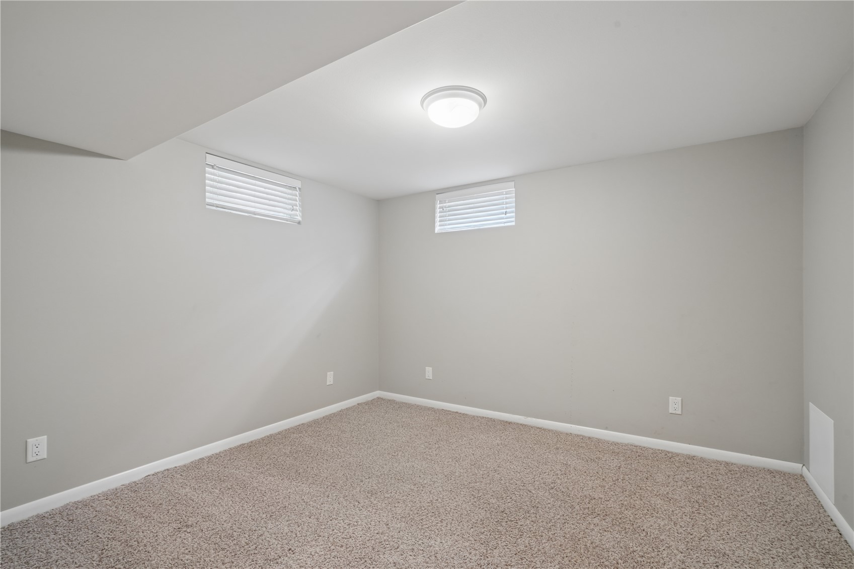 2245 Brockman Avenue Marion IA 52302