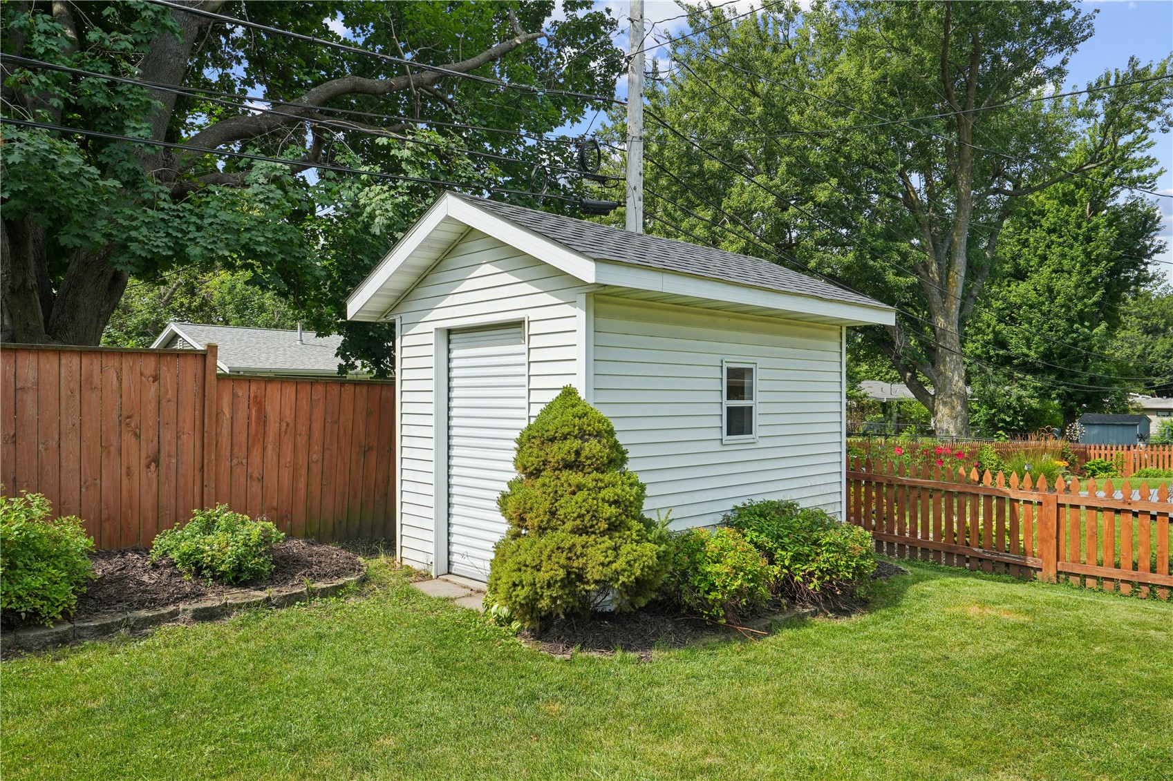 2245 Brockman Avenue Marion IA 52302