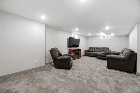 2739 Franklin Avenue NE Cedar Rapids IA 52402