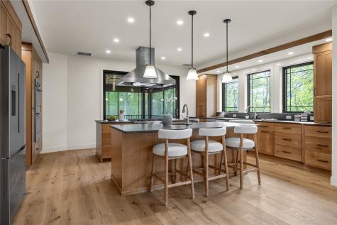 215 Northridge Kalona IA 52247