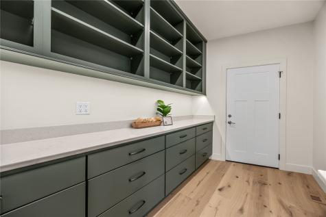215 Northridge Kalona IA 52247