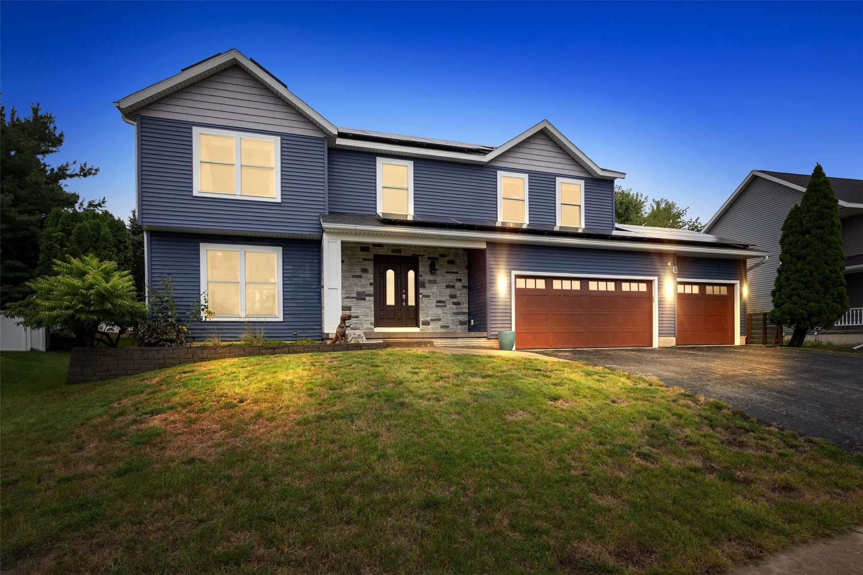 Cedar Rapids IA, 7925 Foxfield Drive NE