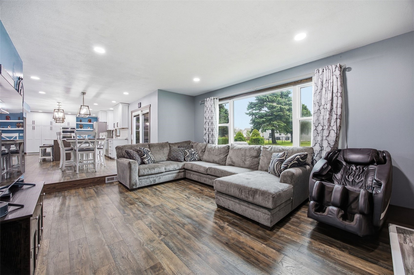 7925 Foxfield Drive NE Cedar Rapids IA 52402