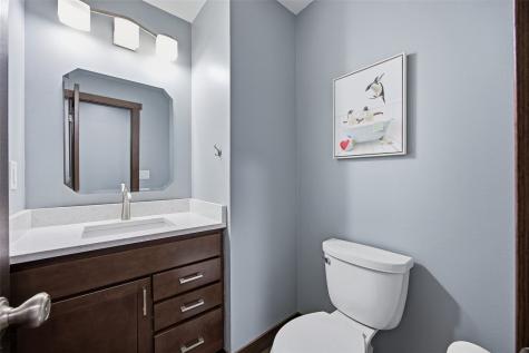7925 Foxfield Drive NE Cedar Rapids IA 52402
