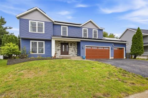 7925 Foxfield Drive NE Cedar Rapids IA 52402