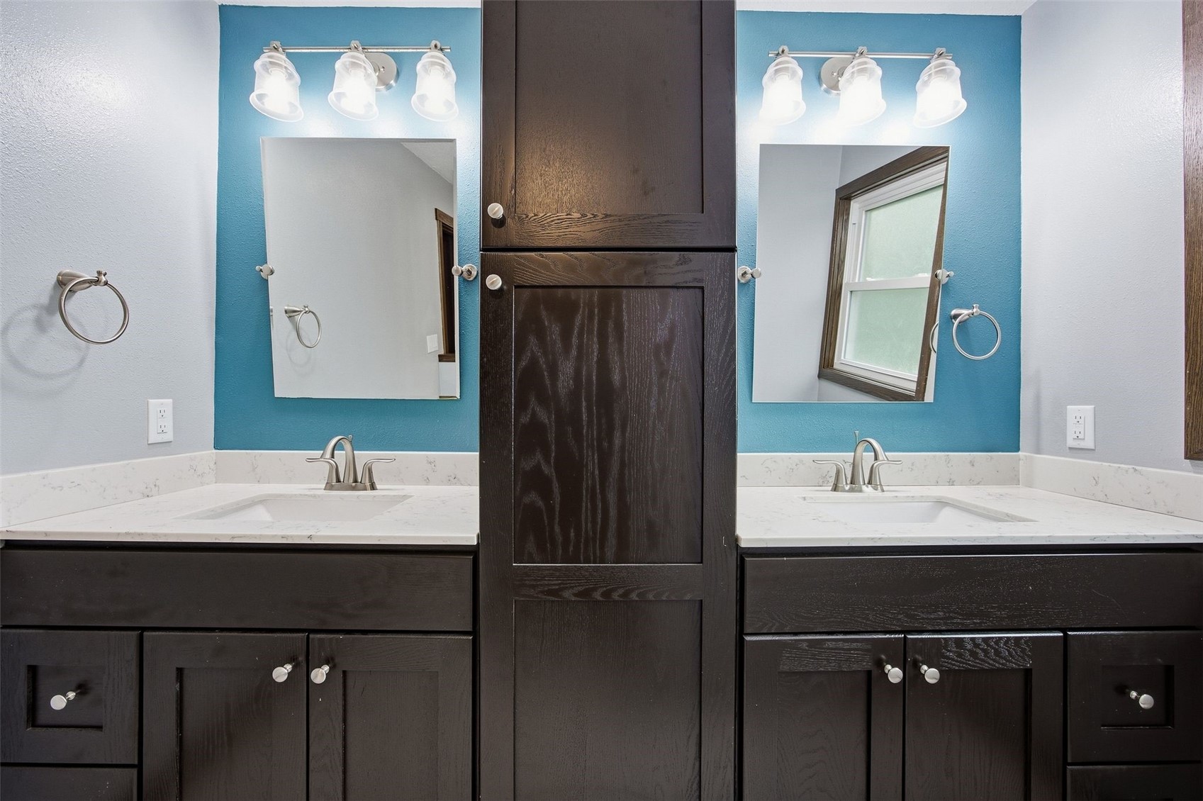 7925 Foxfield Drive NE Cedar Rapids IA 52402