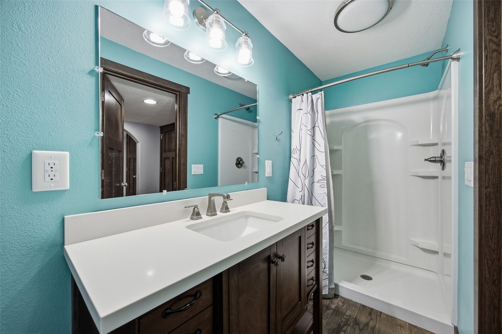 7925 Foxfield Drive NE Cedar Rapids IA 52402