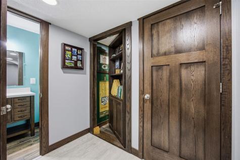 7925 Foxfield Drive NE Cedar Rapids IA 52402