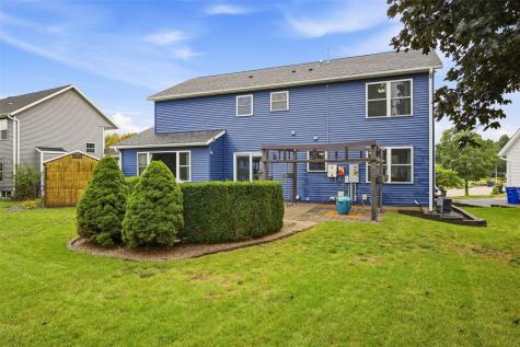 7925 Foxfield Drive NE Cedar Rapids IA 52402