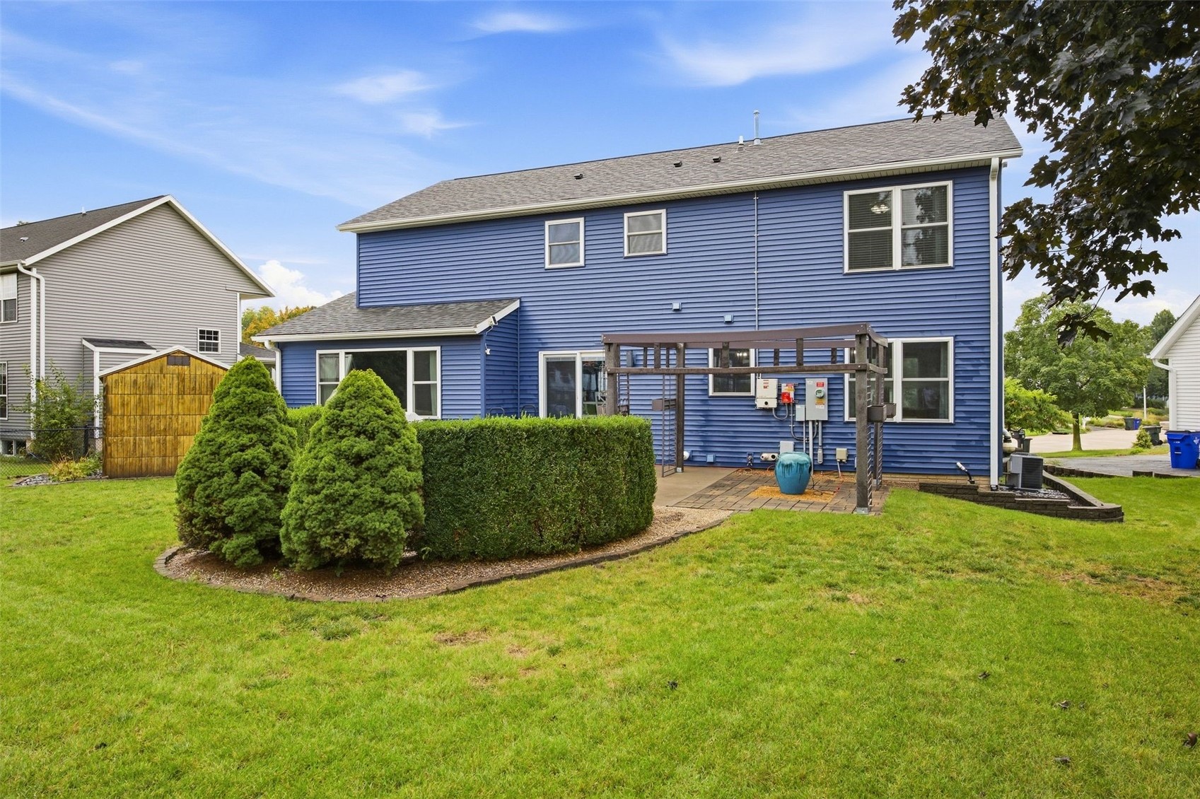 7925 Foxfield Drive NE Cedar Rapids IA 52402