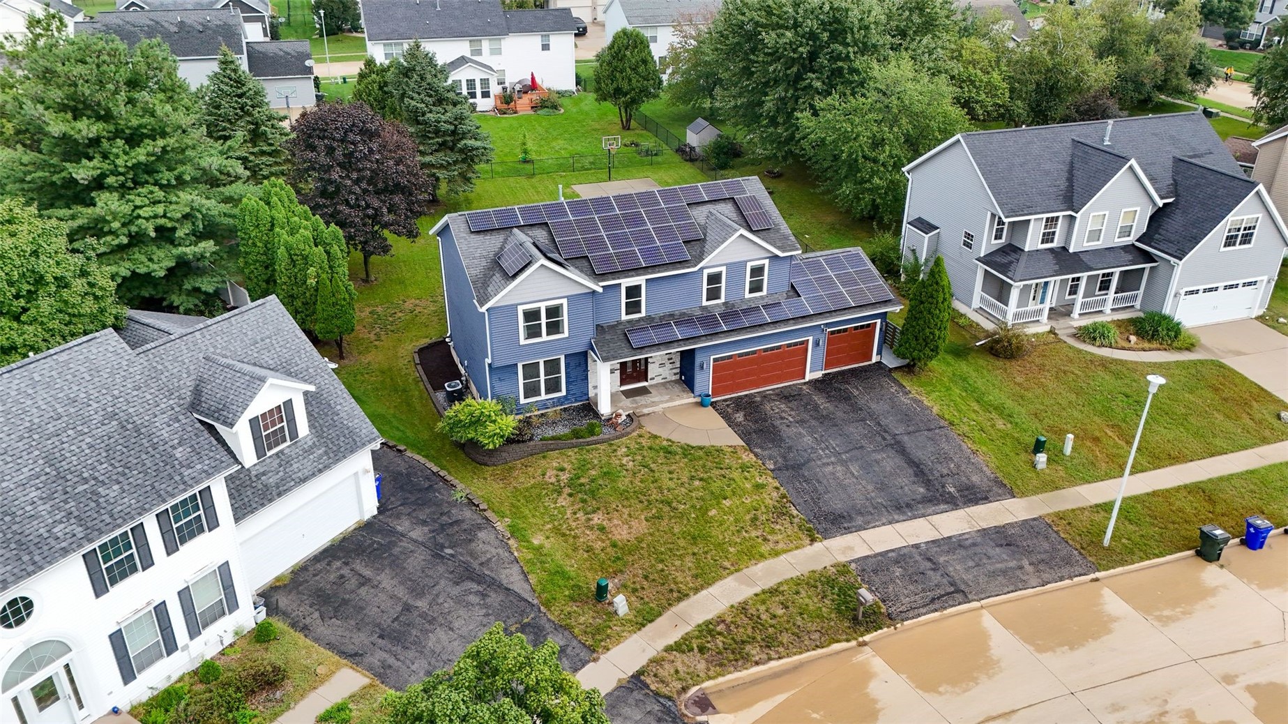 7925 Foxfield Drive NE Cedar Rapids IA 52402