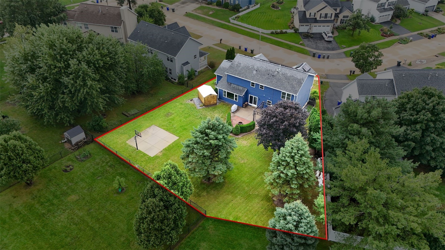 7925 Foxfield Drive NE Cedar Rapids IA 52402
