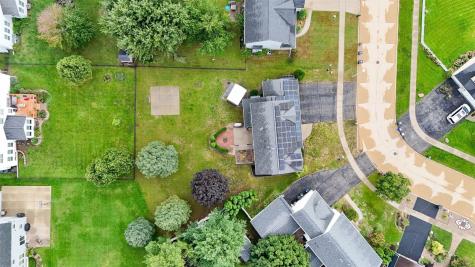 7925 Foxfield Drive NE Cedar Rapids IA 52402