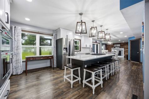 7925 Foxfield Drive NE Cedar Rapids IA 52402