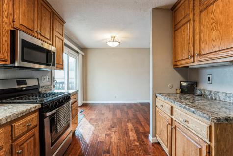 3709 Spruce Wood Drive NE Cedar Rapids IA 52402