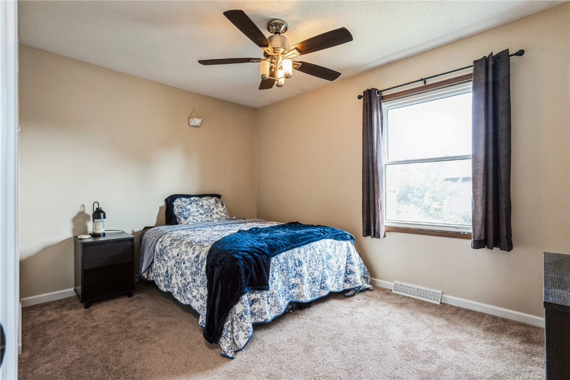 3709 Spruce Wood Drive NE Cedar Rapids IA 52402