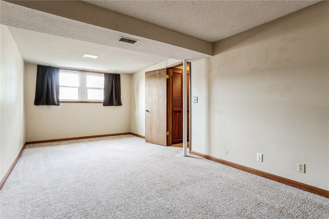3709 Spruce Wood Drive NE Cedar Rapids IA 52402