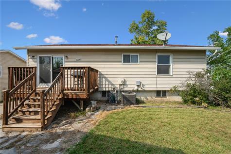 3709 Spruce Wood Drive NE Cedar Rapids IA 52402