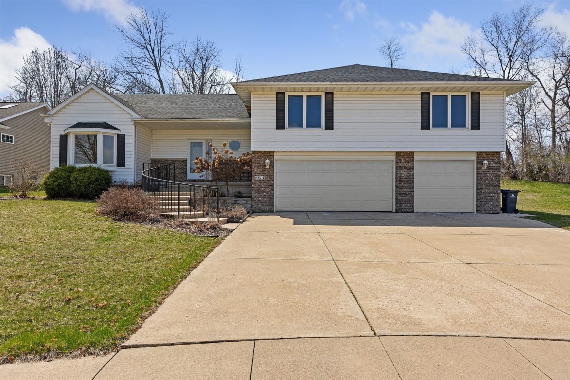 4711 Savannah Court SE Cedar Rapids IA 52403