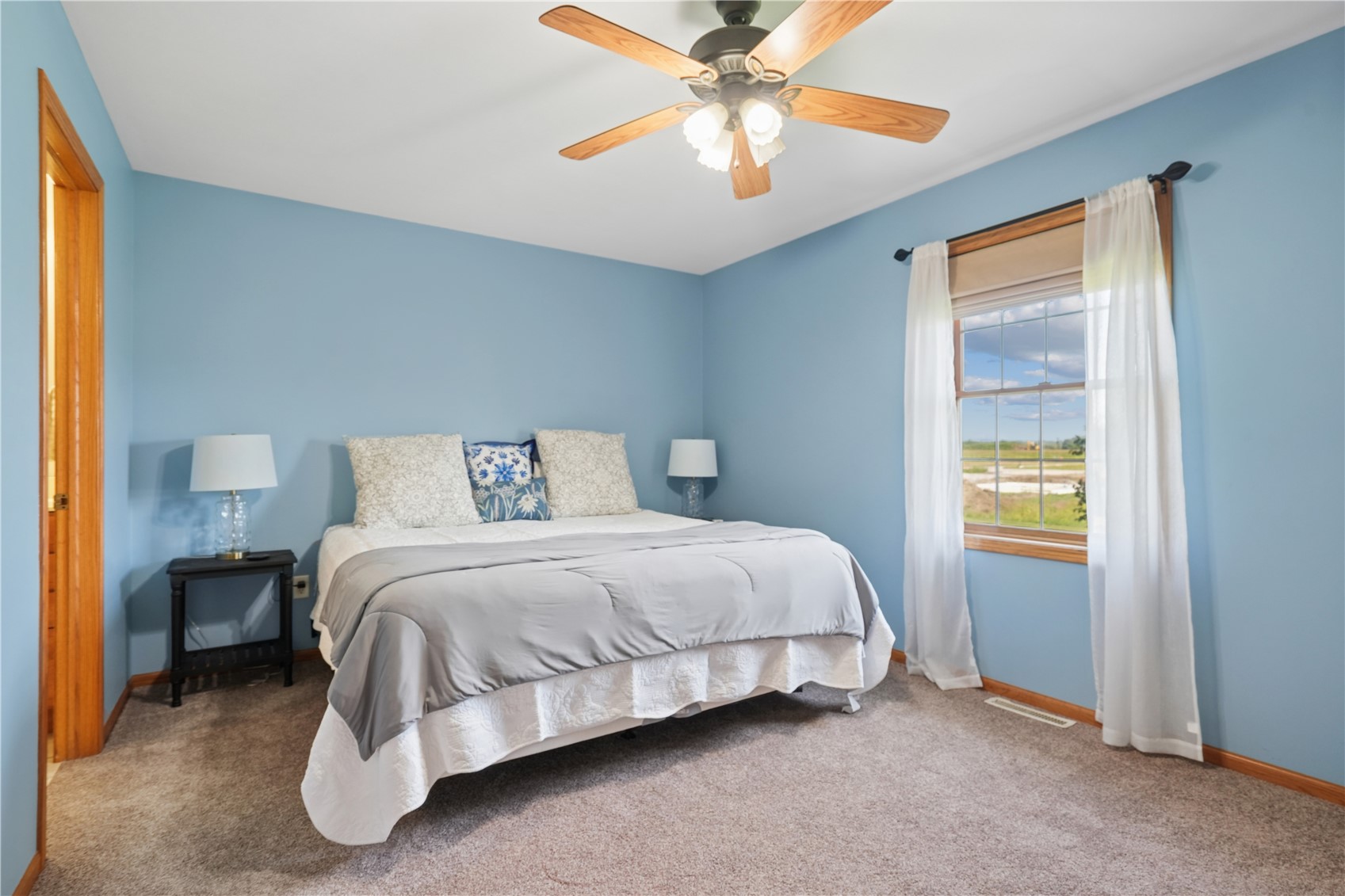 1480 Cedar Bend Drive Palo IA 52324