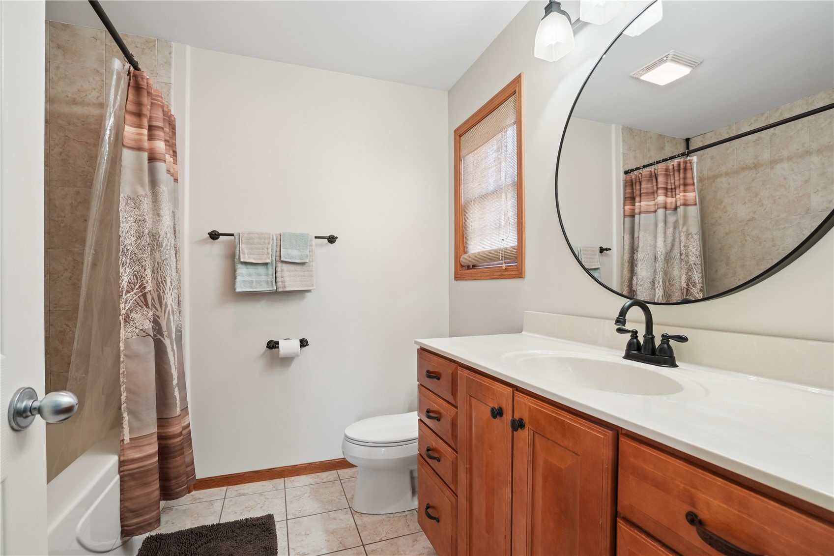 1480 Cedar Bend Drive Palo IA 52324