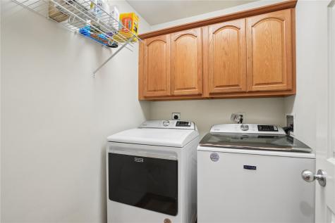 1480 Cedar Bend Drive Palo IA 52324