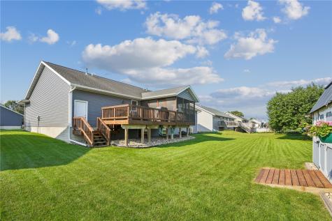 1480 Cedar Bend Drive Palo IA 52324
