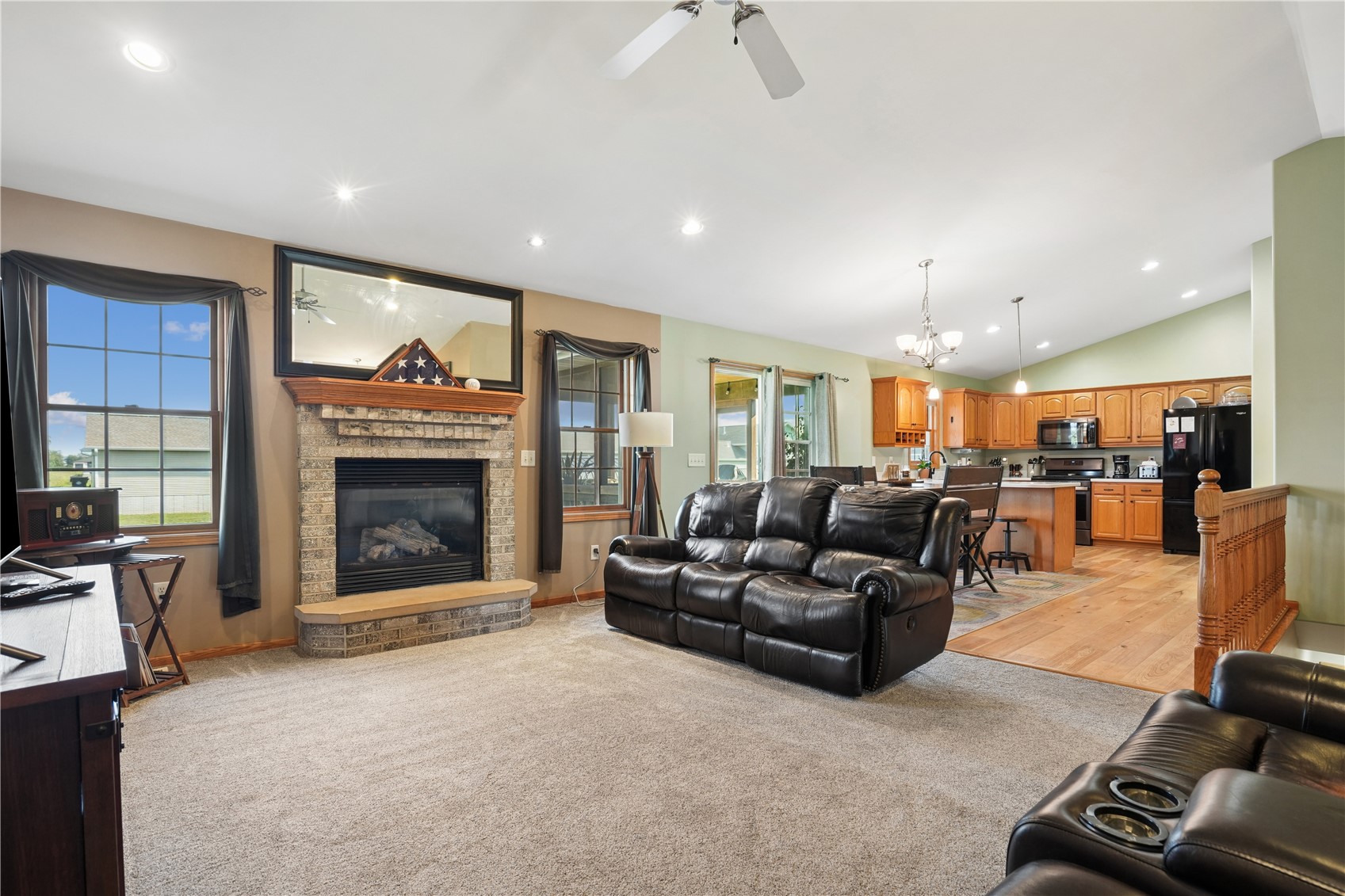 1480 Cedar Bend Drive Palo IA 52324