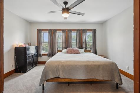 95 3rd Avenue Keystone IA 52249