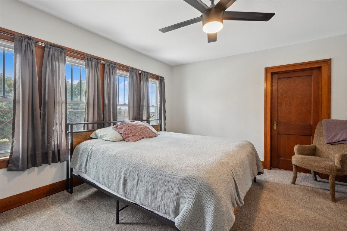 95 3rd Avenue Keystone IA 52249