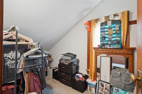 95 3rd Avenue Keystone IA 52249