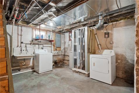 95 3rd Avenue Keystone IA 52249