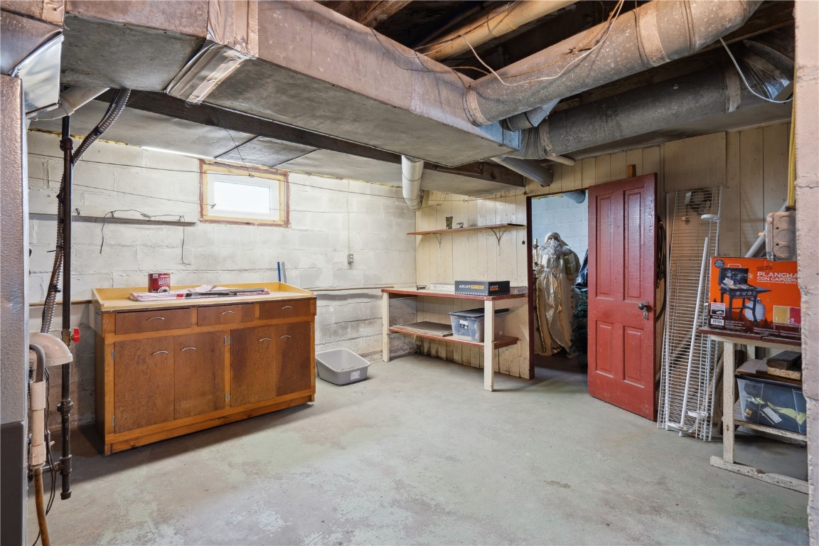 95 3rd Avenue Keystone IA 52249